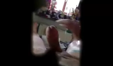 سرخ شده بر سر میز آشپزخانه عکس سگسی خفن